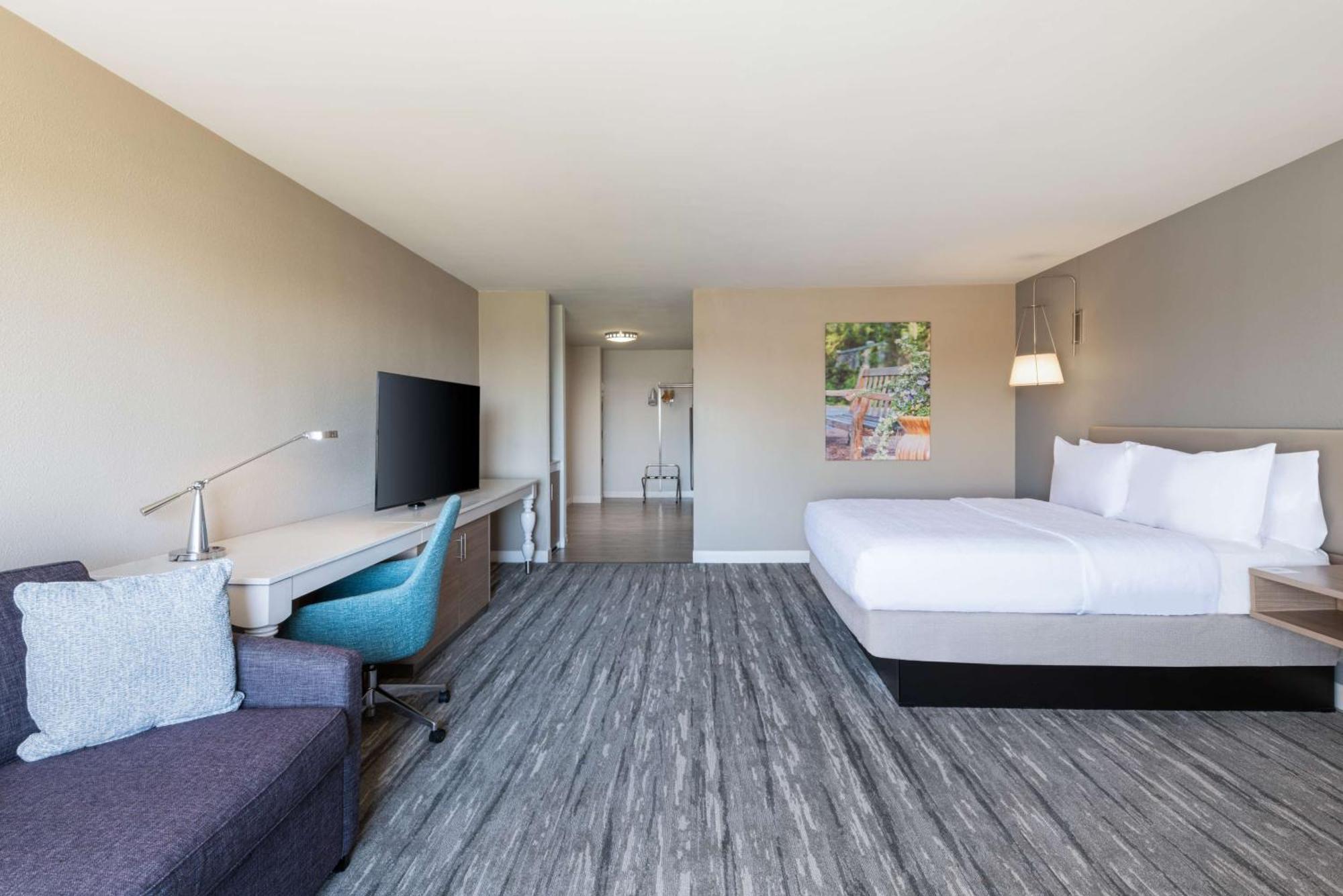 Hilton Garden Inn Saint Charles Ngoại thất bức ảnh